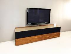 TV-Unterteil mit TV-Säule "Cubus" - nur € 3.998,-