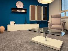 Wohnwand aus eigener Fertigung bestehend aus: Lowboard, 3x Hängeschränke u. Wandboard - nur € 1.990,-